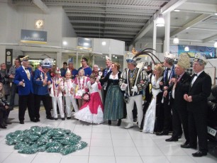 Stadtprinzenpaar Dirk II. & Sylvia I., Prinzenpaar der Plattdütsche Fritz II. & Kathrin I. und das Kinderprinzenpaar Nico I. & Jana I.