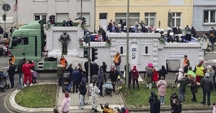 Rosenmontagszug 2023 | Bottrop